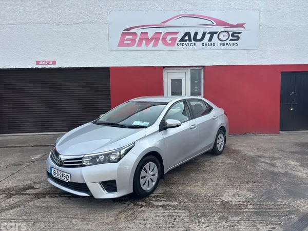 Toyota Corolla Saloon, Diesel, 2015, Silver