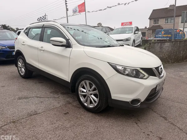 Nissan Qashqai SUV, Diesel, 2017, White