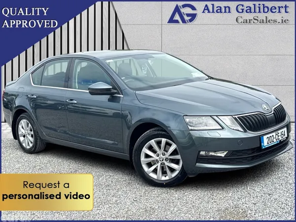 Skoda Octavia Hatchback, Petrol, 2020, Grey