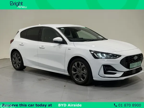 Ford Focus Hatchback, Petrol, 2024, White