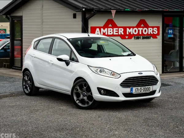Ford Fiesta Hatchback, Petrol, 2017, White