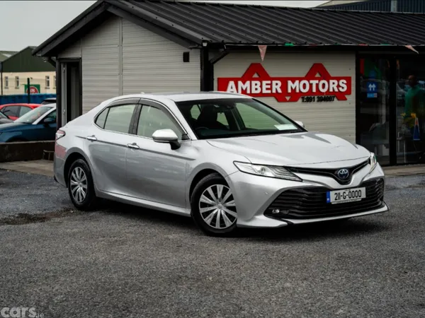 Toyota Camry Saloon, Petrol Hybrid, 2021, Silver