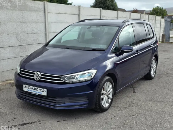 Volkswagen Touran MPV, Petrol, 2017, Blue