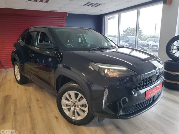 Toyota Yaris Cross Hatchback, Petrol Hybrid, 2021, Black