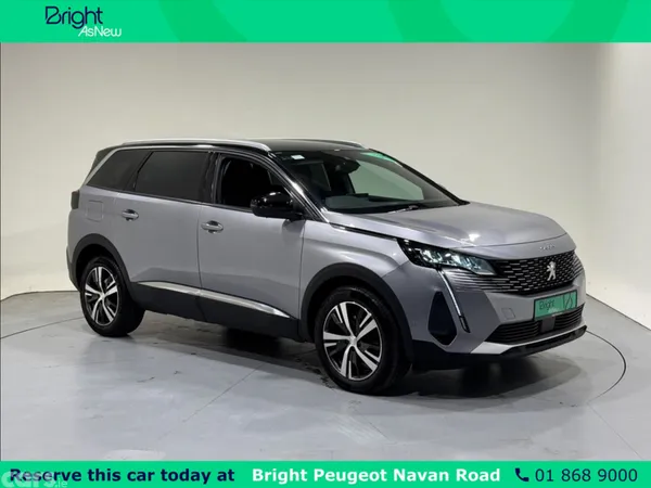 Peugeot 5008 MPV, Petrol, 2023, Grey