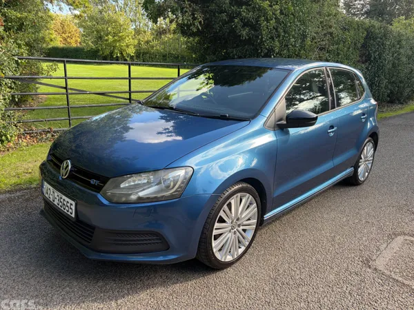 Volkswagen Polo Hatchback, Petrol, 2014, Blue