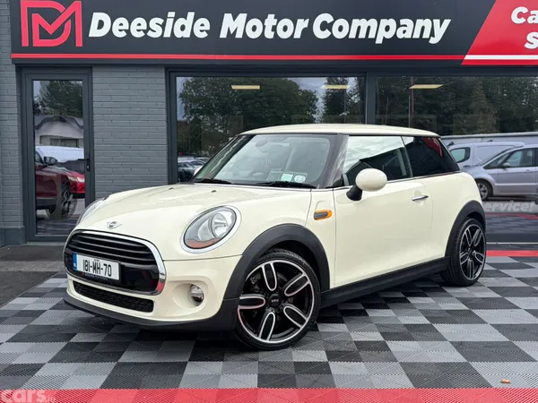 Mini Cooper Hatchback, Petrol, 2018, White