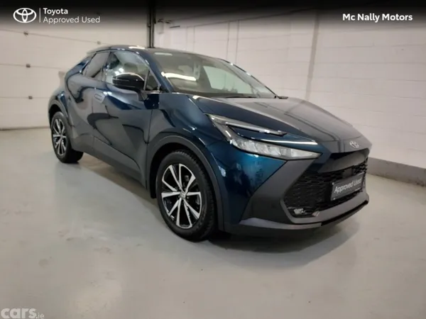 Toyota C-HR SUV, Petrol Hybrid, 2024, Blue