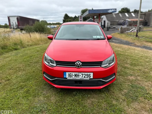 Volkswagen Polo Hatchback, Petrol, 2016, Red