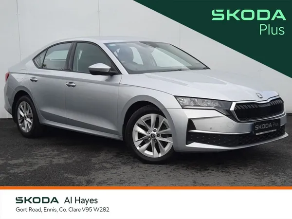 Skoda Octavia Saloon, Petrol, 2024, Silver