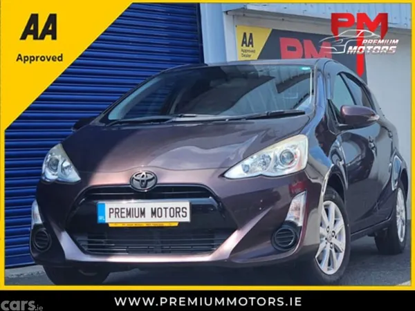 Toyota Aqua Hatchback, Petrol Hybrid, 2015, Brown