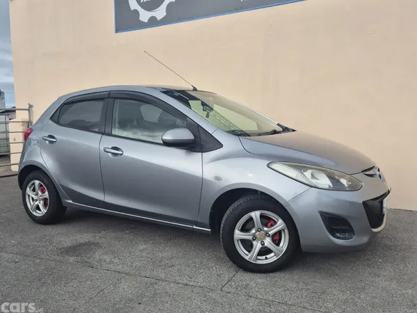 Mazda Demio MPV, Petrol, 2013, Silver