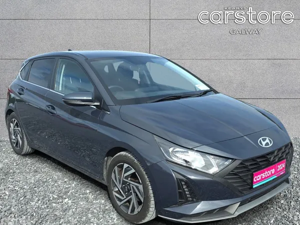 Hyundai i20 Hatchback, Petrol, 2024, Grey