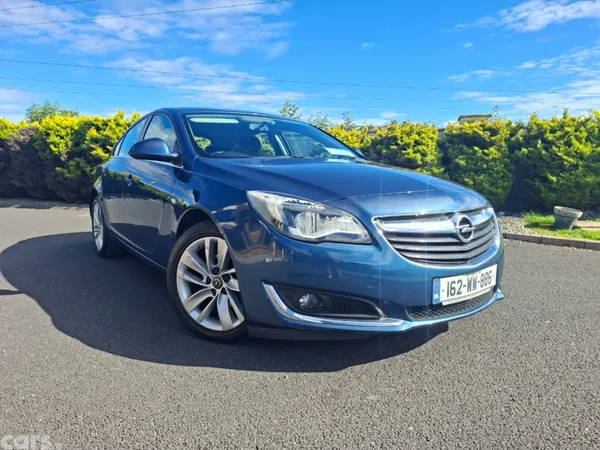 Opel Insignia Hatchback, Diesel, 2016, Blue
