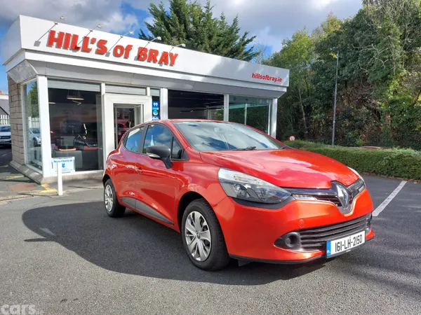 Renault Clio Hatchback, Petrol, 2016, Red