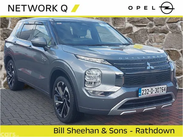 Mitsubishi Outlander SUV, Petrol Plug-in Hybrid, 2023, Silver