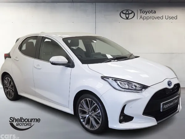 Toyota Yaris Hatchback, Petrol Hybrid, 2023, White
