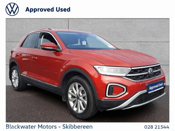 Volkswagen T-Roc SUV, Petrol, 2023, Red