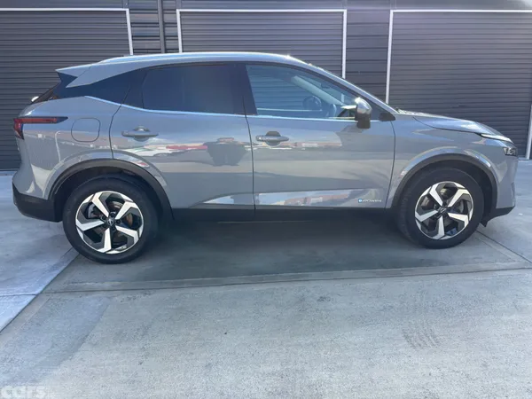 Nissan Qashqai MPV, Petrol, 2024, Grey