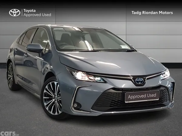 Toyota Corolla Saloon, Petrol Hybrid, 2023, Grey