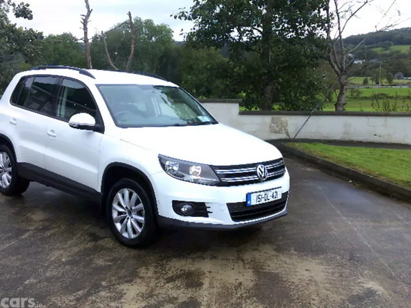 Volkswagen Tiguan SUV, Diesel, 2015, White