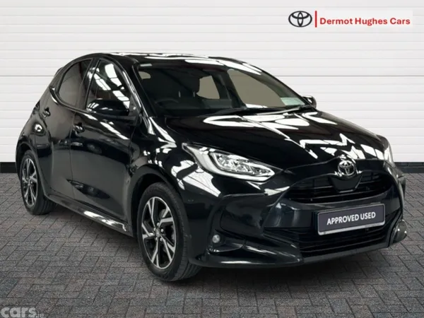 Toyota Yaris Hatchback, Petrol Hybrid, 2026, Black