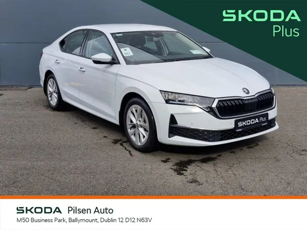 Skoda Octavia Saloon, Diesel, 2024, White