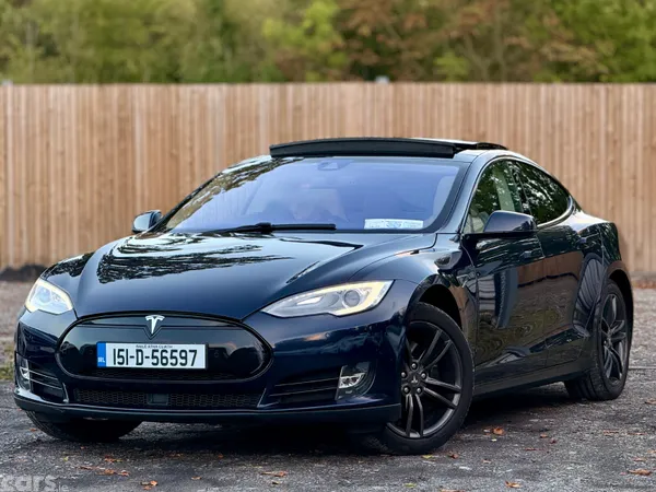 Tesla Model S Hatchback, Electric, 2015, Blue