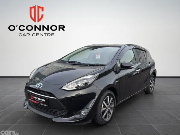 Toyota Aqua Hatchback, Petrol Hybrid, 2019, Black