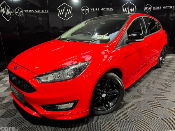 Ford Focus Hatchback, Diesel, 2016, Red