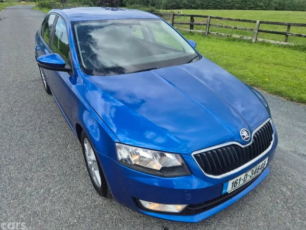 Skoda Octavia Saloon, Diesel, 2016, Blue