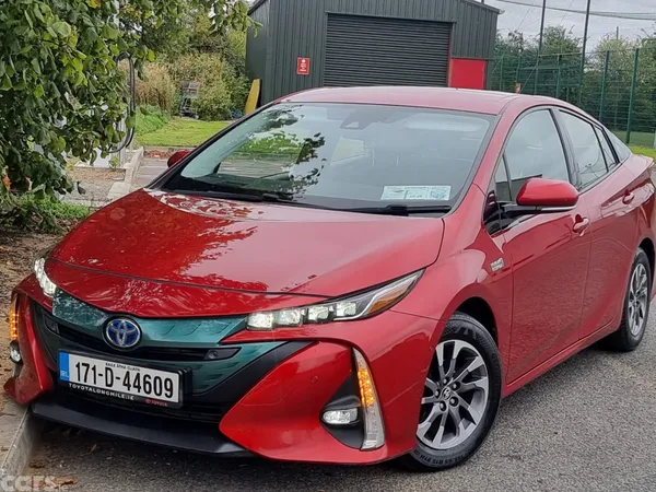 Toyota Prius Hatchback, Petrol Plug-in Hybrid, 2017, Red