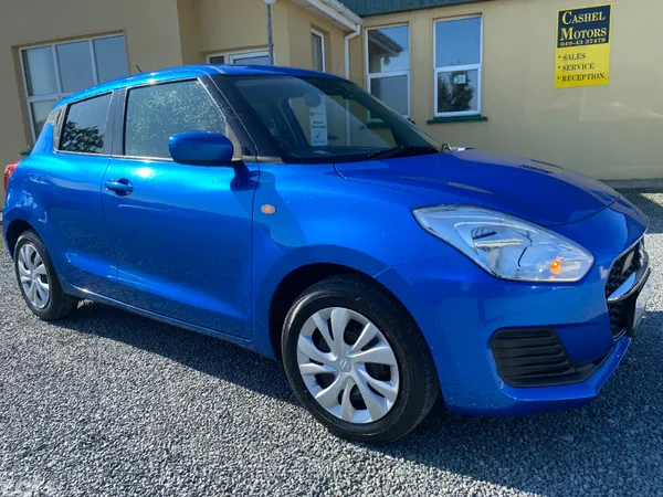 Suzuki Swift Hatchback, Petrol, 2022, Blue