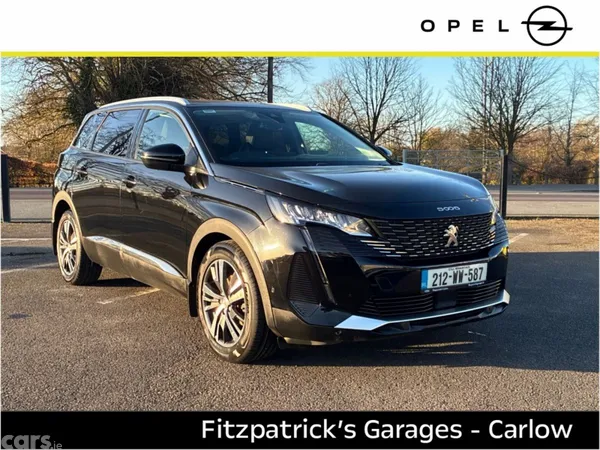 Peugeot 5008 MPV, Diesel, 2021, Black