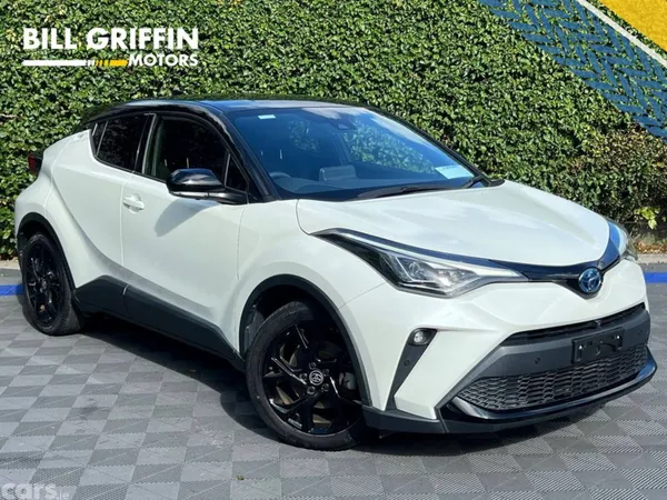 Toyota C-HR SUV, Petrol Hybrid, 2021, White