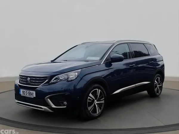 Peugeot 5008 MPV, Diesel, 2019, Blue