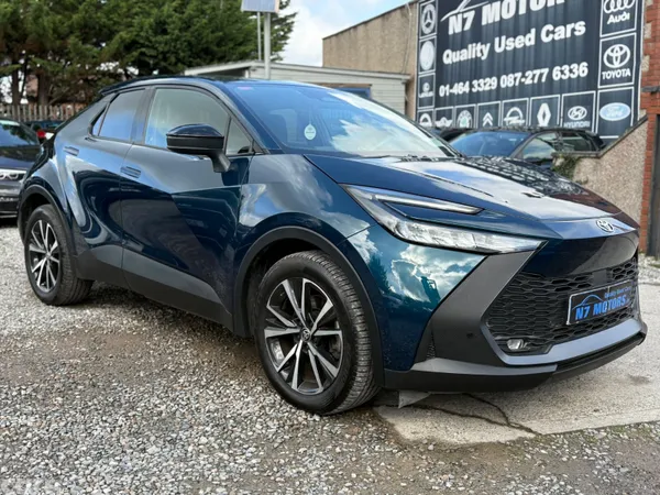 Toyota C-HR SUV, Petrol Plug-in Hybrid, 2024, Blue
