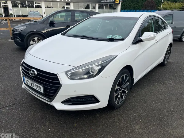 Hyundai i40 Saloon, Diesel, 2016, White