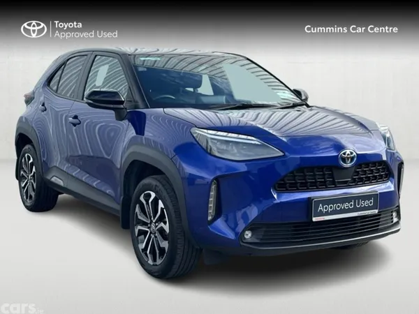 Toyota Yaris Cross Hatchback, Petrol Hybrid, 2024, Blue