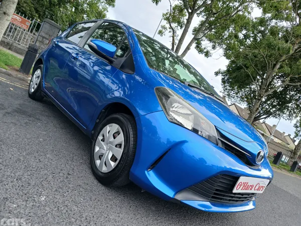 Toyota Yaris Hatchback, Petrol, 2016, Blue