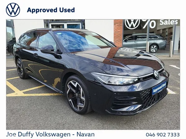 Volkswagen Passat Estate, Petrol Plug-in Hybrid, 2025, Black