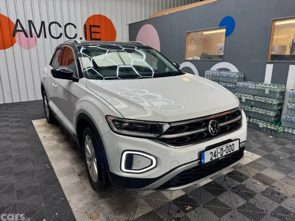 Volkswagen T-Roc SUV, Diesel, 2024, White