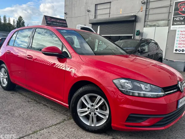 Volkswagen Golf Hatchback, Petrol, 2018, Red