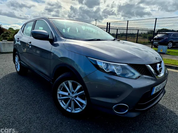 Nissan Qashqai Hatchback, Diesel, 2015, Grey