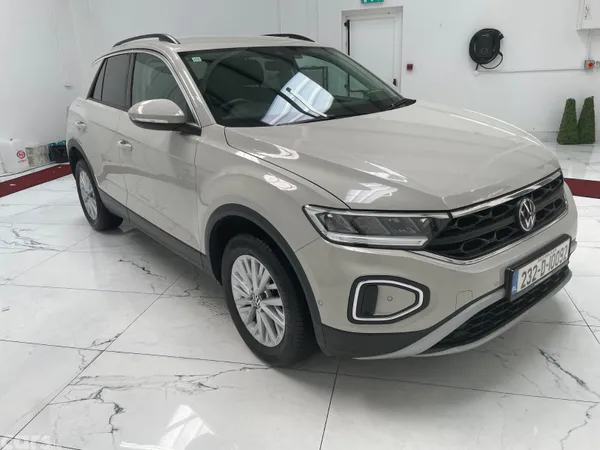Volkswagen T-Roc SUV, Petrol, 2023, Grey