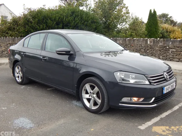 Volkswagen Passat Saloon, Diesel, 2011, Grey