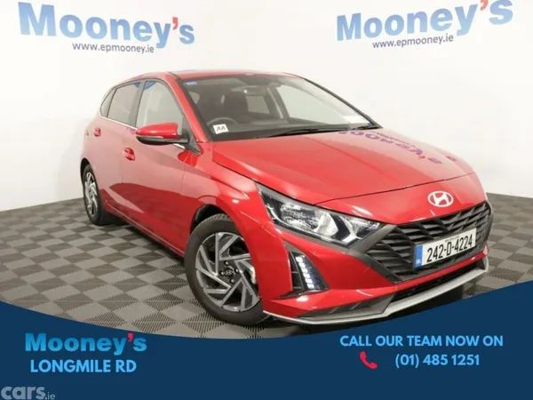 Hyundai i20 Hatchback, Petrol, 2024, Red