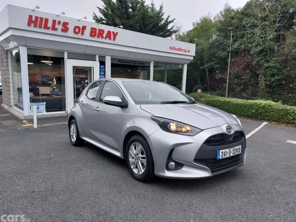 Toyota Yaris Hatchback, Petrol Hybrid, 2024, Grey