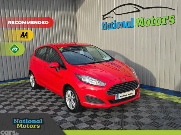 Ford Fiesta Hatchback, Petrol, 2014, Red