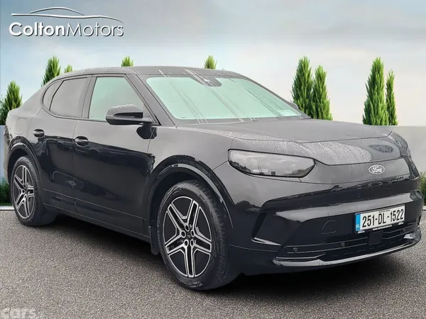 Ford Capri MPV, Electric, 2025, Black